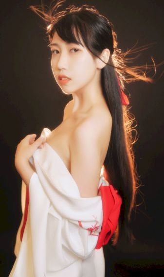 两个人看的免费电影_剧情片免费观看超清